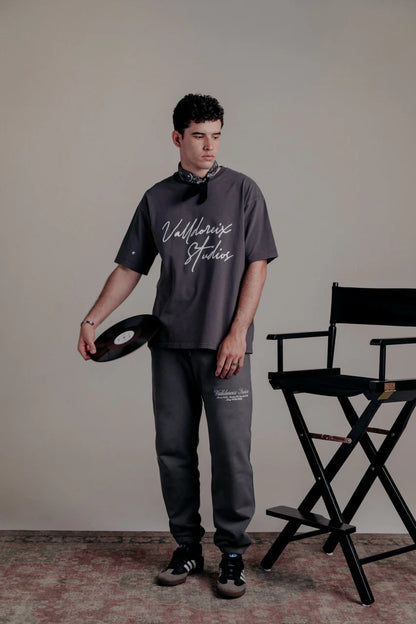 PLAYER AUTOGRAPH OVERSIZED T-SHIRT SHADOW GREY - FRONT OF