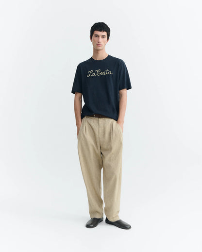 T-SHIRT BORDADA A MANO LA COSTA ZACH - FRONT OF