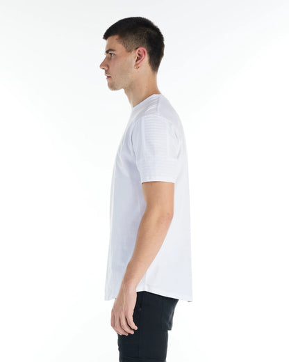 THE MAVERICK T-SHIRT WHITE - FRONT OF.