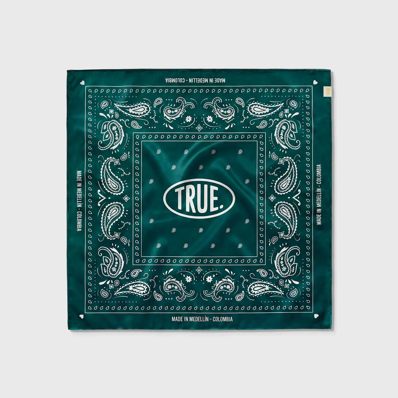 PAISLEY BANDANA GREEN TRUE - FRONT OF
