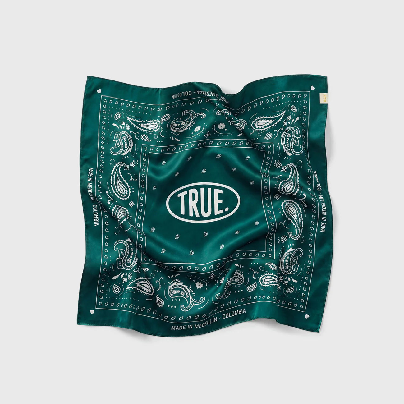 PAISLEY BANDANA GREEN TRUE - FRONT OF