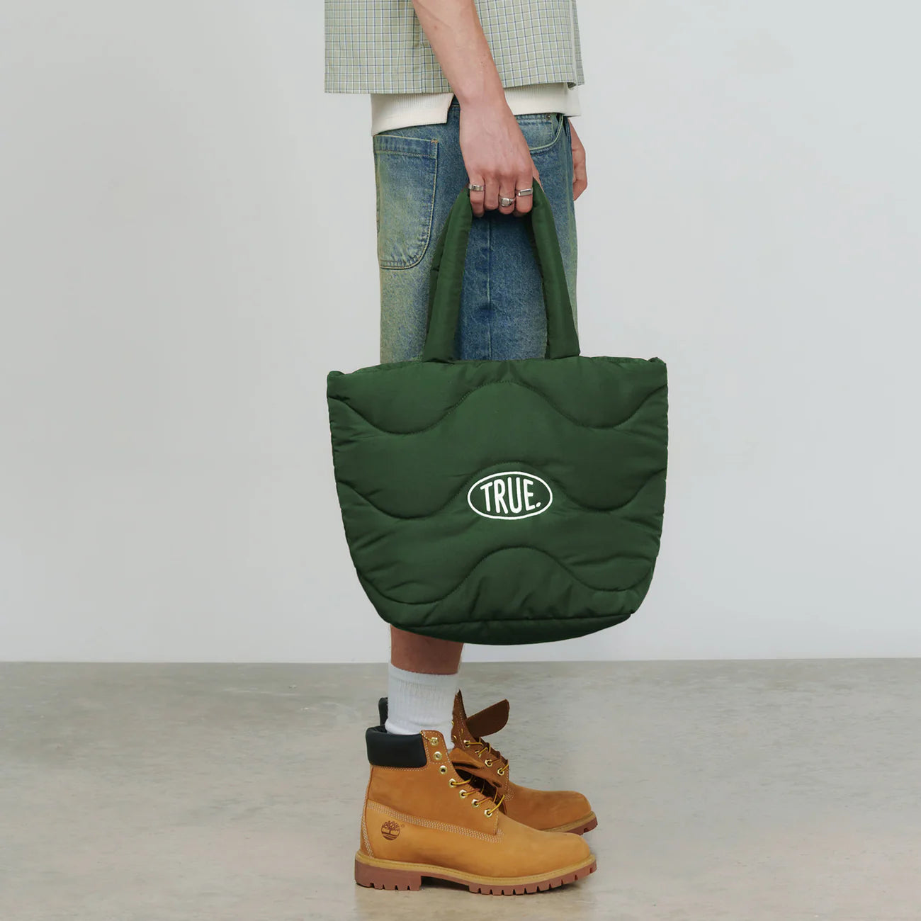 PUFFER SHOPPER BAG PINE GREEN - FRONT OF