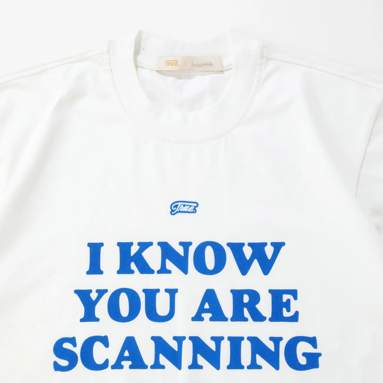 SCANNING CROPPED T-SHIRT CREAM - FRONT OF