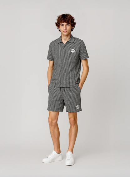 DRT VACAY POLO BLACK AND WHITE - FRONT OF