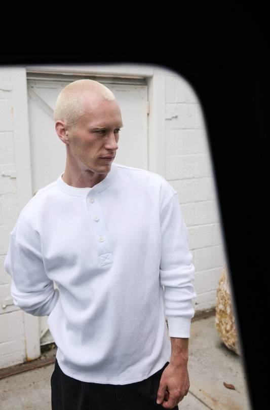THE CAMERON TOP WHITE - FRONT OF