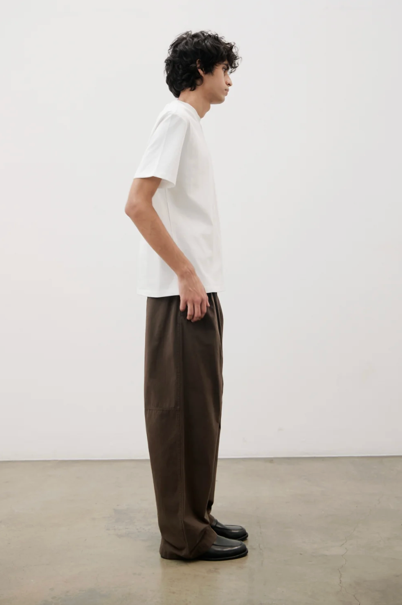 THE VENICE PANTS OLIVE - FRONT OF