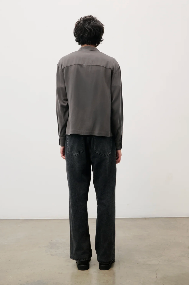 THE MATHIEU SHIRT CHARCOAL - FRONT OF