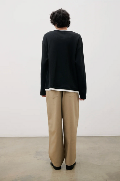 THE JONATHAN TOP NAVY - FRONT OF