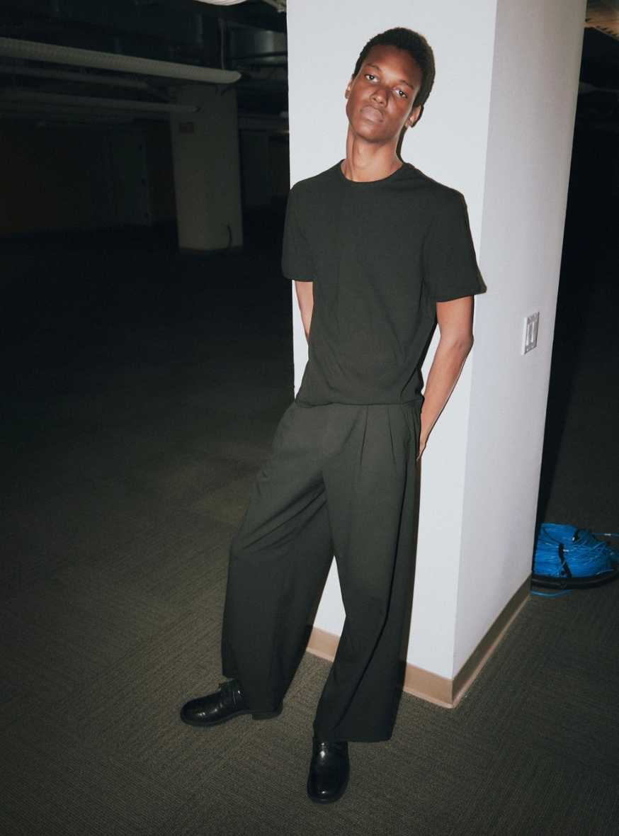 THE GRANT TOP BLACK - FRONT OF