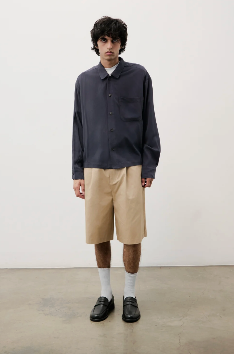 THE MATHIEU SHIRT NAVY - FRONT OF