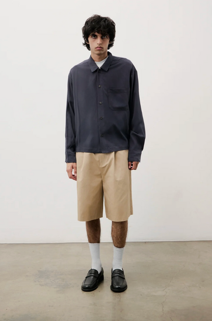 THE MATHIEU SHIRT NAVY - FRONT OF