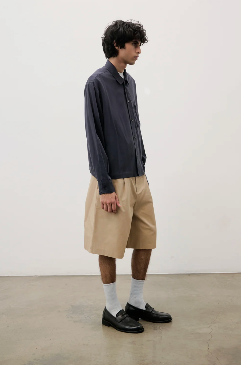 THE MATHIEU SHIRT NAVY - FRONT OF
