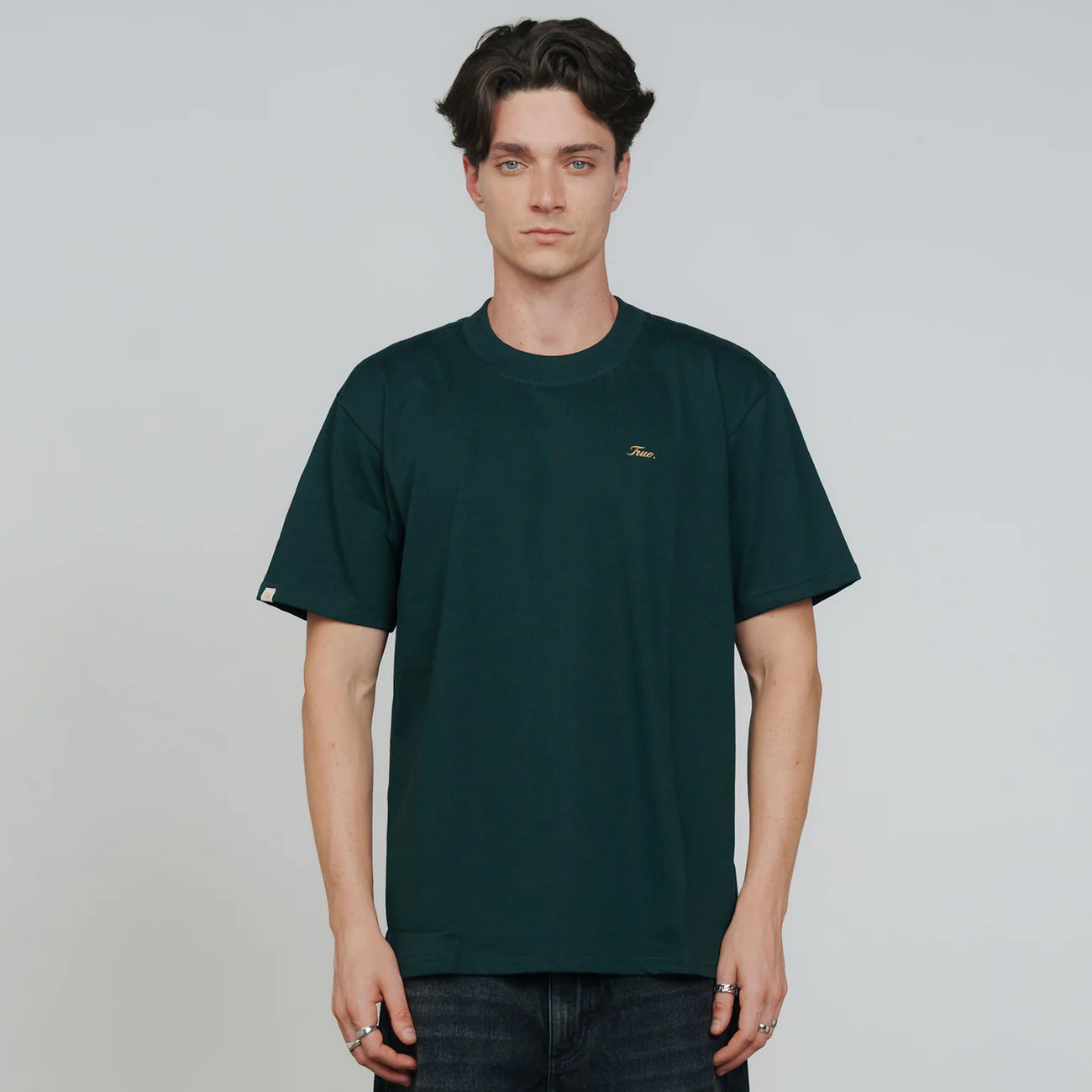 SIGNATURE T-SHIRT PINE GREEN - FRONT OF