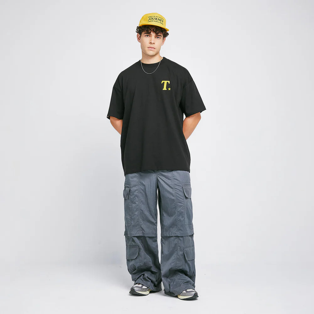 T-SHIRT THE JOURNEY OVERSIZED BLACK - FRONT OF
