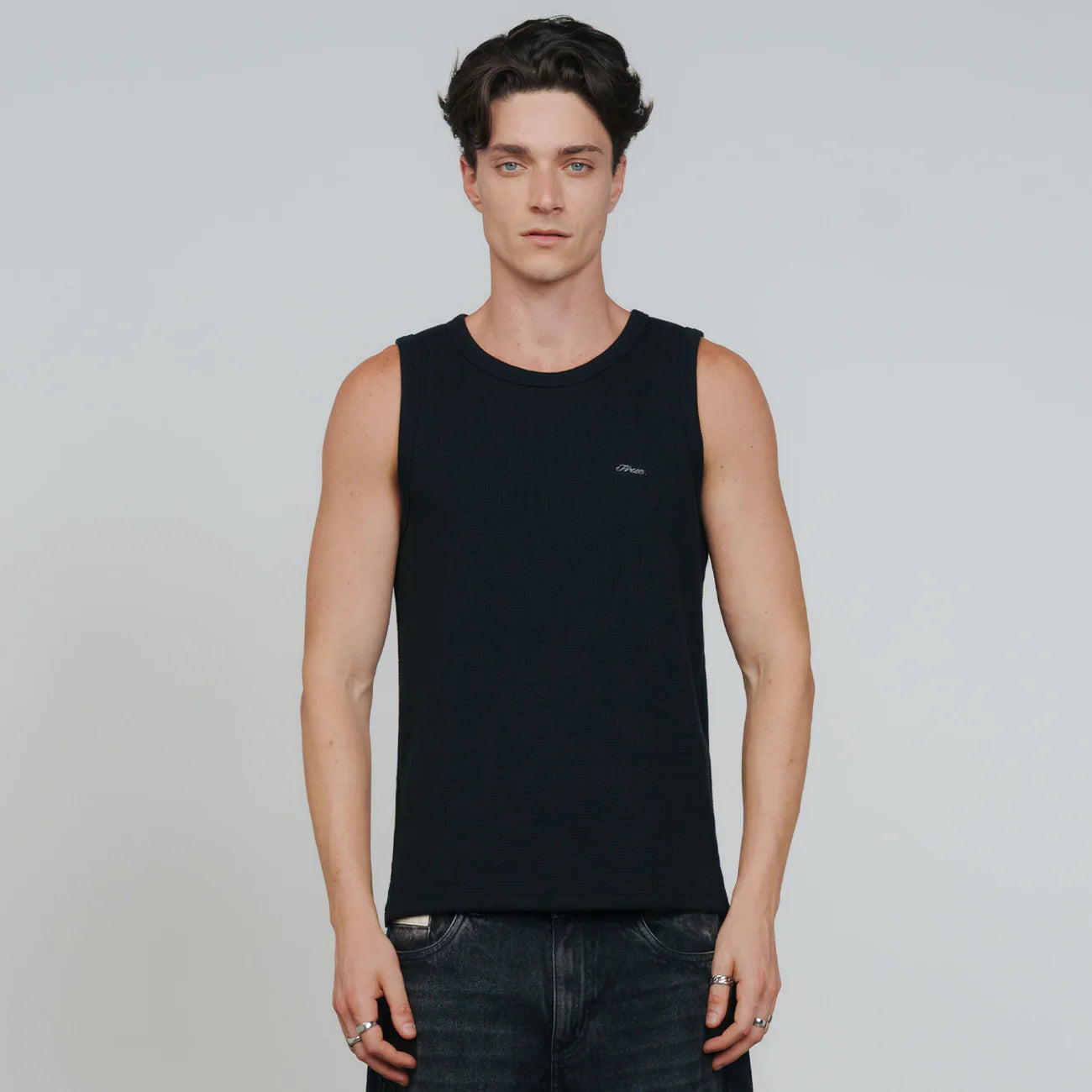 TRUE TEXTURED SLEEVELESS TEE BLACK - FRONT OF