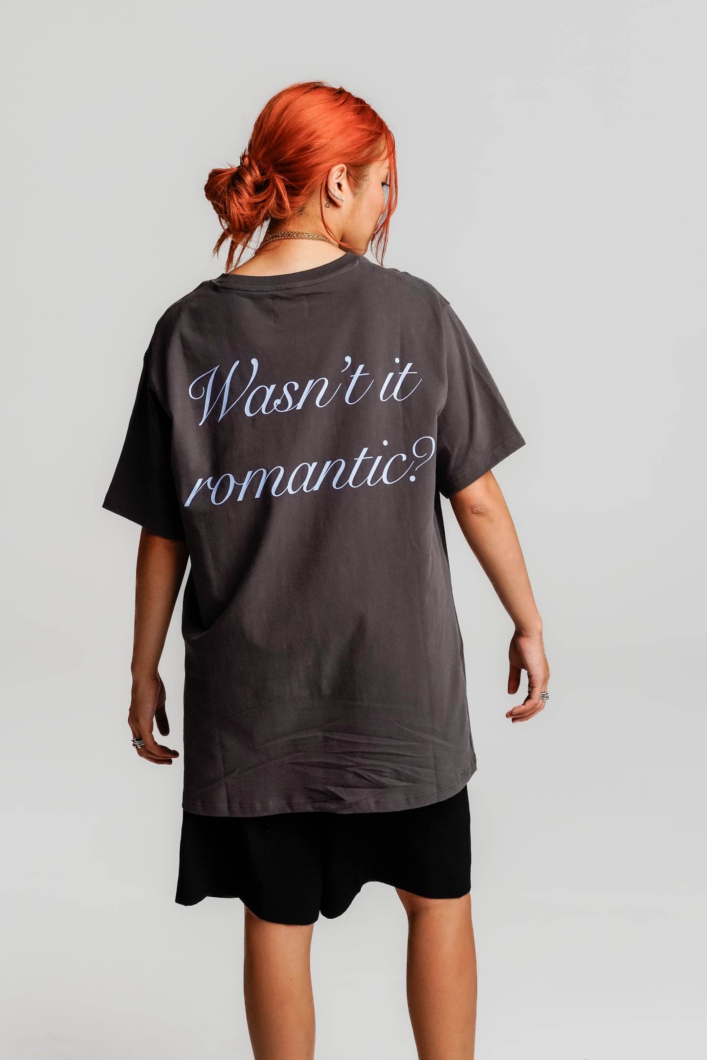 WASN'T IT ROMANTIC? TEE SHADOW GREY - FRONT OF