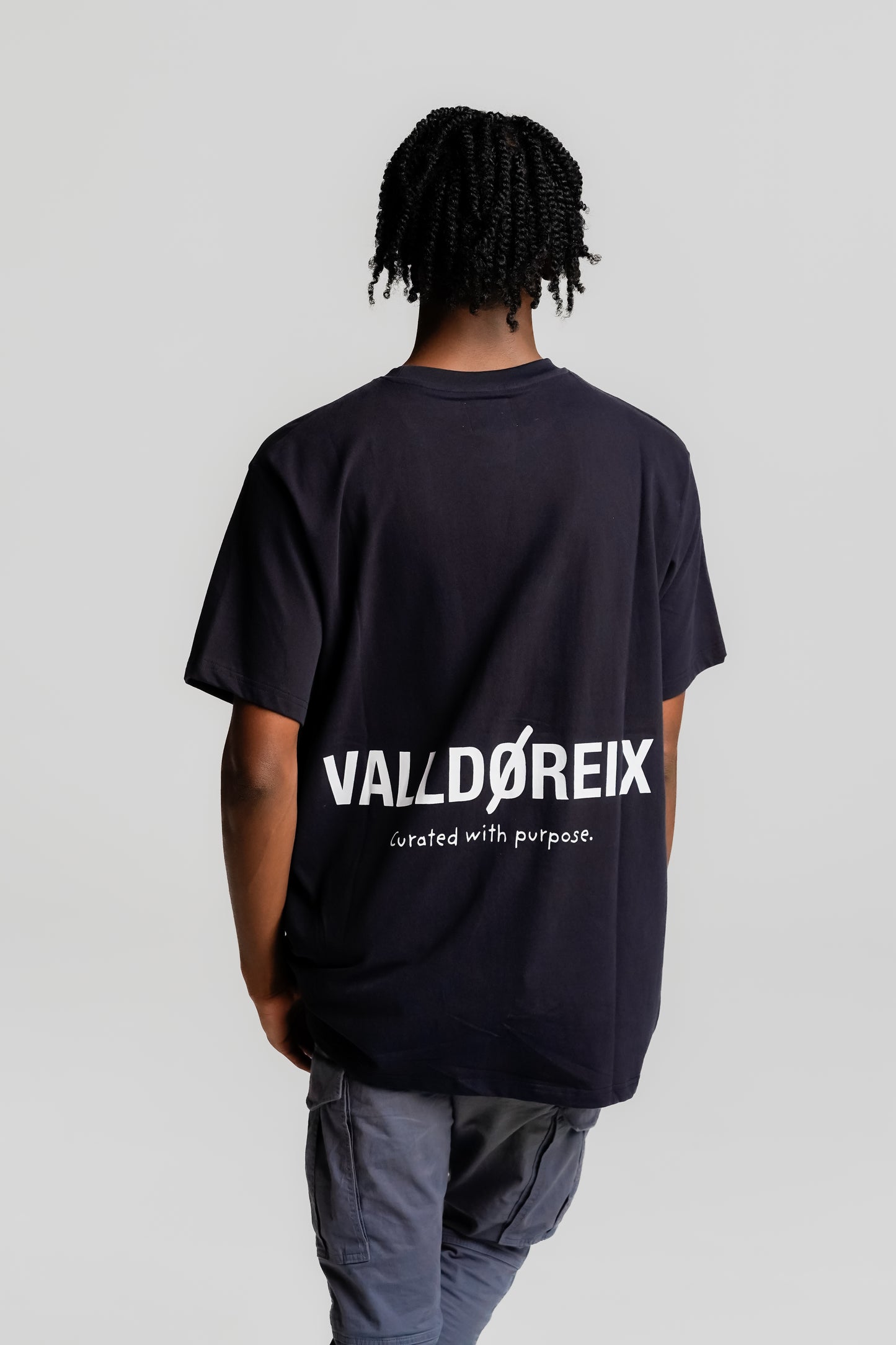 VALLDOREIX STATEMENT TEE ICONIC NAVY - FRONT OF