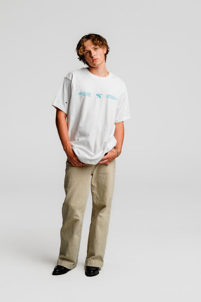 THREE SETTER TEE WHITE W/ BLUE - FRONT OF