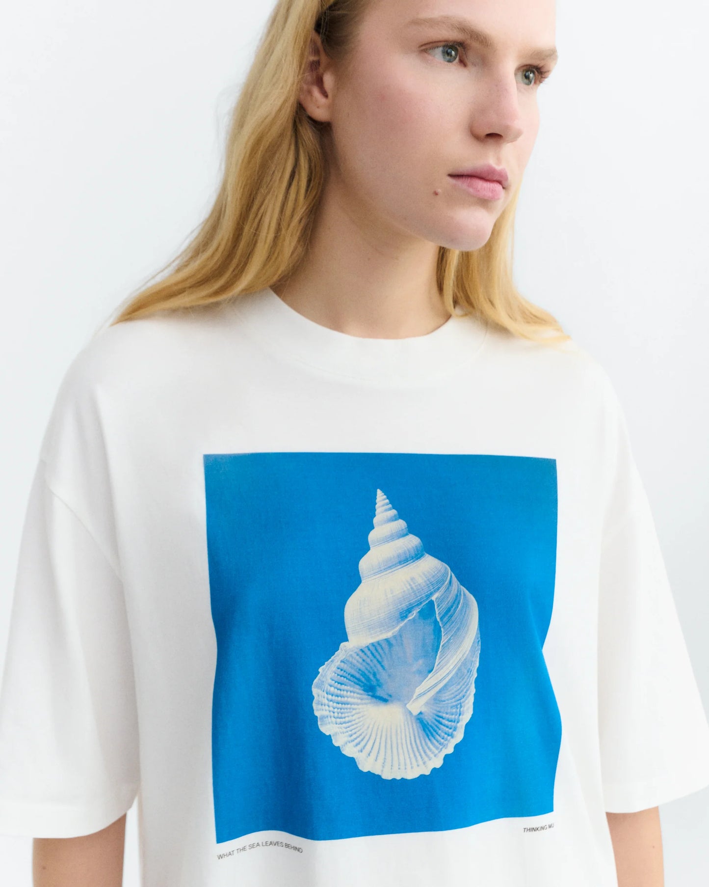 OVERSIZE SEA TREASURE LENA T-SHIRT - FRONT OF