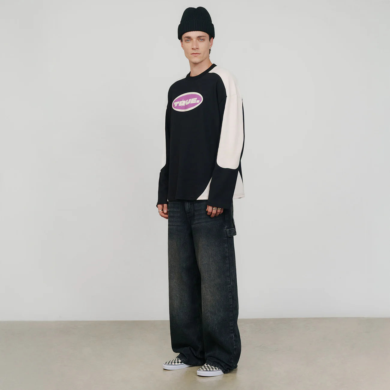 WAFFER LONG SLEEVE T-SHIRT BLACK - FRONT OF.