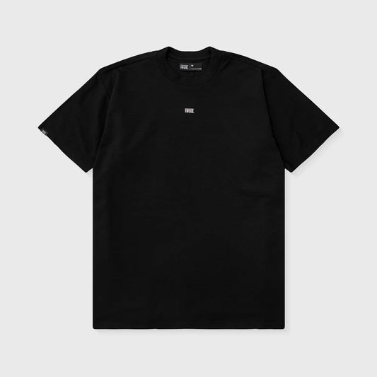 CLASSIC T-SHIRT BLACK - FRONT OF.
