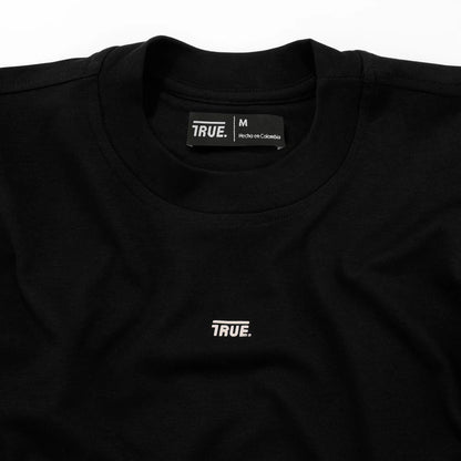 CLASSIC T-SHIRT BLACK - FRONT OF.