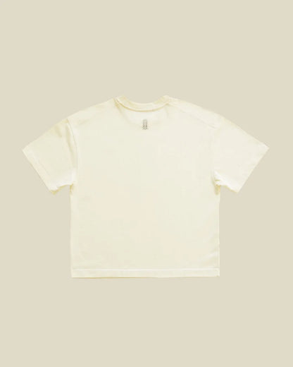 CAMISETA BOXY FIT FLORECIENDO CREMA - FRONT OF
