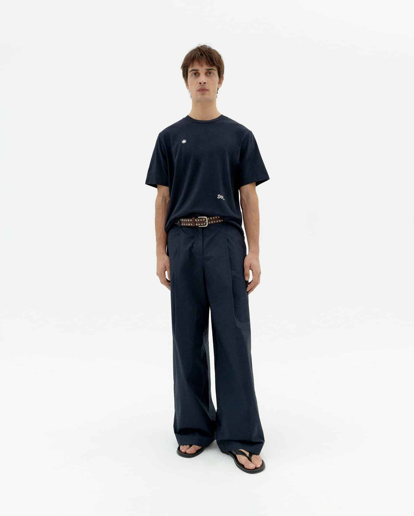 SOLSOL NAVY ZACH T-SHIRT - FRONT OF.