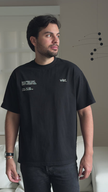 DESCRIPTION BLACK T-SHIRT - FRONT OF